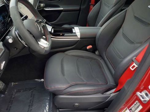 Used 2024 Mercedes-Benz GLC 43 AMG 4MATIC image 21
