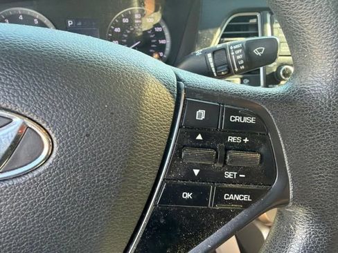 Used 2016 Hyundai Sonata SE FWD image 12