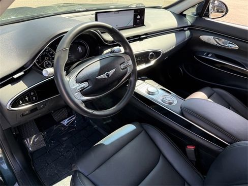 Used 2023 Genesis GV70 2.5T image 8
