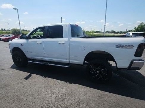 Used 2021 RAM 2500 Big Horn w/ Level 1 Equipment Group AWD/4WD image 14