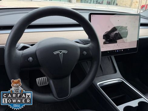 Used 2022 Tesla Model Y Performance AWD/4WD image 9