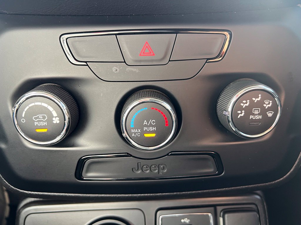 Used 2020 Jeep Renegade Sport AWD/4WD image 16