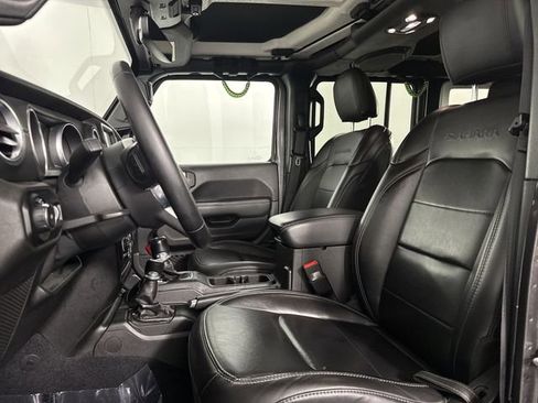Used 2020 Jeep Wrangler Unlimited Sahara AWD/4WD image 19