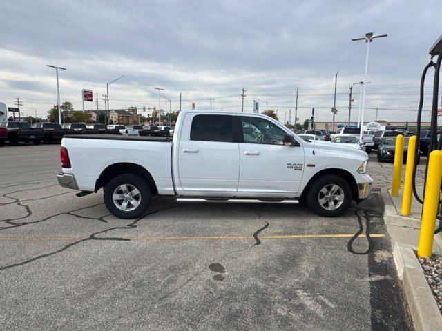 Used 2019 RAM 1500 Classic SLT w/ Luxury Group AWD/4WD image 6