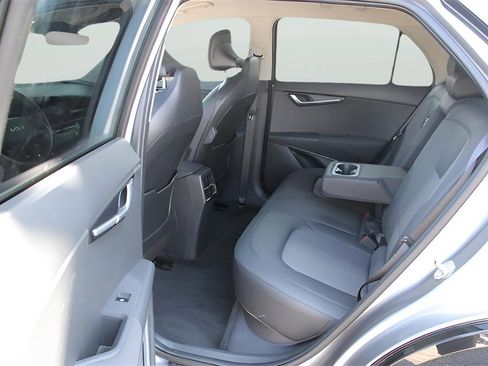 Certified 2024 Kia Niro Wind FWD image 14