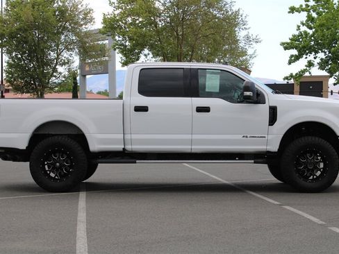 Used 2019 Ford F250 XLT w/ Snow Plow Prep Package AWD/4WD image 7