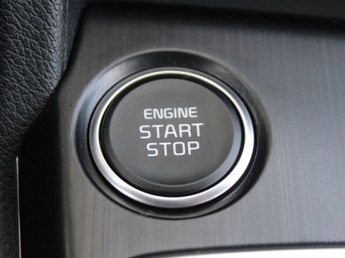 New 2026 Kia Sportage LX image 32