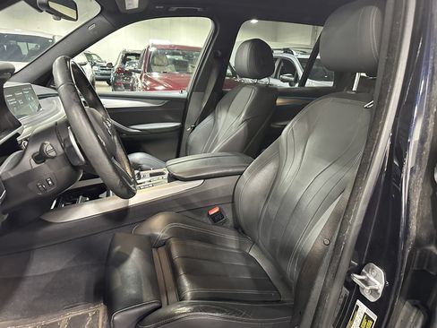 Used 2018 BMW X5 xDrive35i w/ M Sport Package AWD/4WD image 7