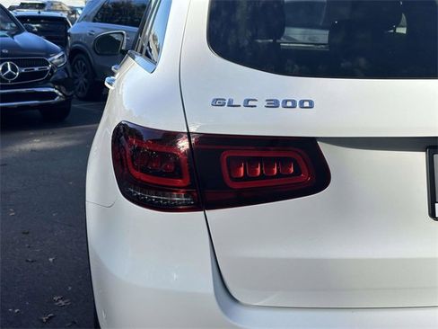 Certified 2022 Mercedes-Benz GLC 300 4MATIC image 11