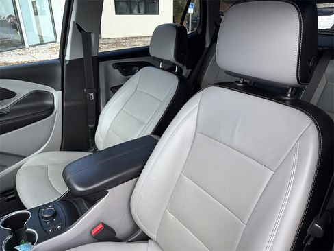 Used 2022 GMC Terrain SLT w/ Infotainment Package II image 12