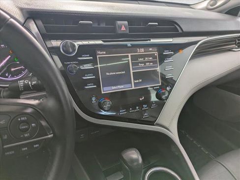 Used 2018 Toyota Camry XLE w/ Audio Package image 12