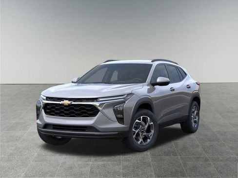 New 2026 Chevrolet Trax LT w/ Driver Confidence Package FWD image 38