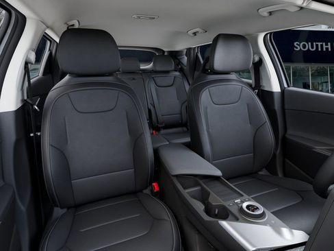 New 2025 Kia EV6 Wind image 15