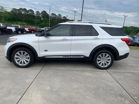 Used 2024 Ford Explorer King Ranch w/ Technology Package AWD/4WD image 6