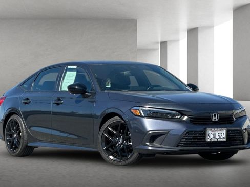 Certified 2022 Honda Civic Sport image 2