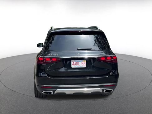 Used 2024 Mercedes-Benz GLS 450 4MATIC image 12