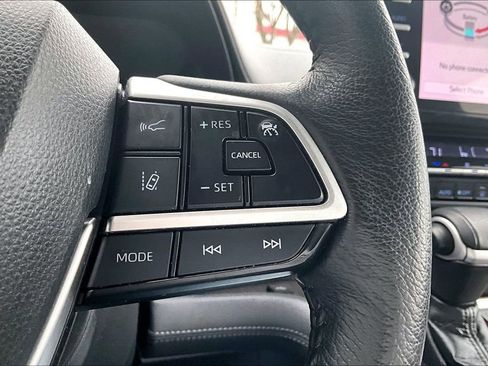 Certified 2022 Toyota Sienna XLE image 12