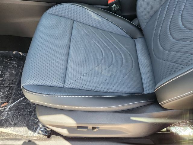 New 2026 Volkswagen Tiguan SE AWD/4WD image 22