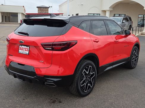 Used 2025 Chevrolet Blazer RS w/ Driver Confidence II Package image 4