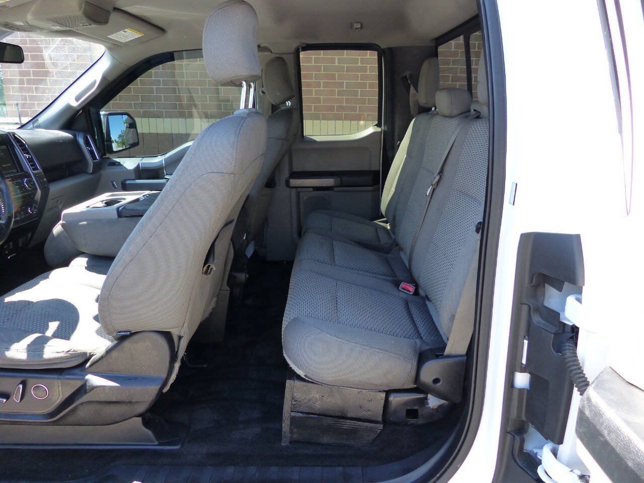 Used 2015 Ford F150 XLT w/ Equipment Group 302A Luxury AWD/4WD image 42