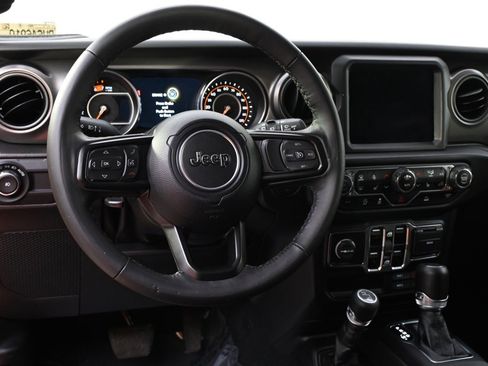 Used 2023 Jeep Wrangler Unlimited Sport image 12