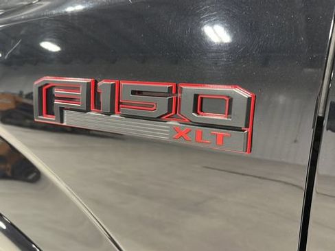 Used 2019 Ford F150 XLT w/ Equipment Group 302A Luxury AWD/4WD image 8