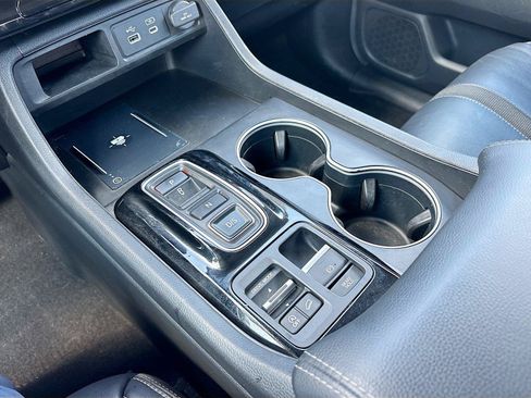 Certified 2024 Honda Pilot Touring image 20