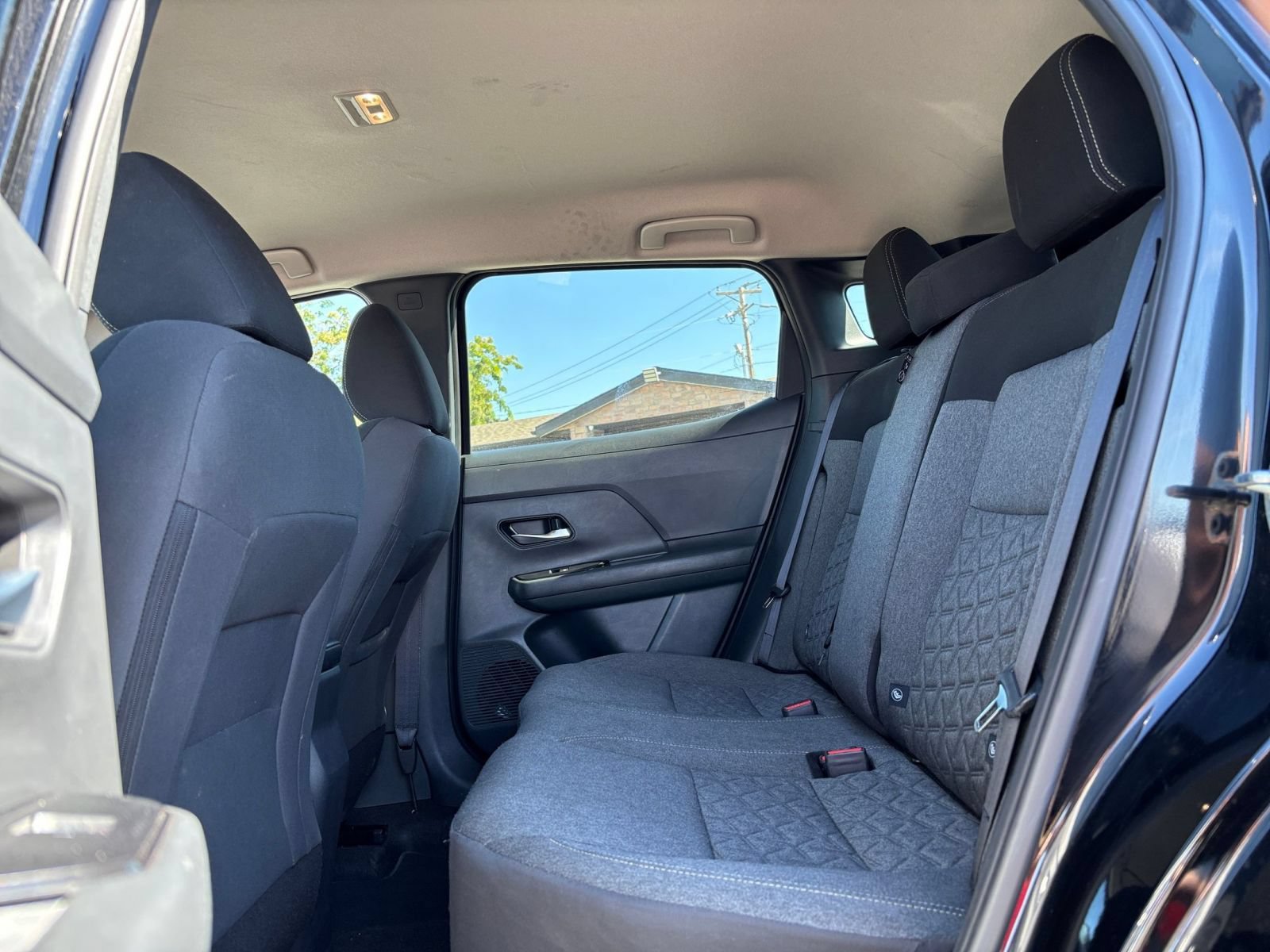 Used 2025 Nissan Kicks SV AWD/4WD image 22