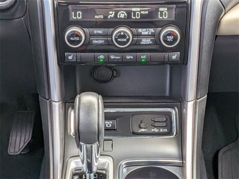 Used 2020 Subaru Ascent Limited w/ Technology Package image 19