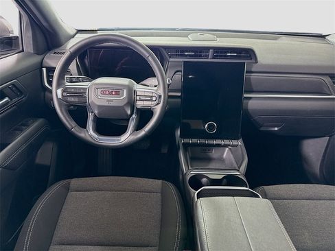 Used 2025 GMC Terrain Elevation image 2