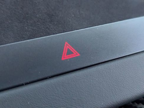 Used 2021 Tesla Model S Plaid image 33