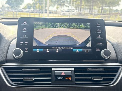 Used 2020 Honda Accord Touring image 26