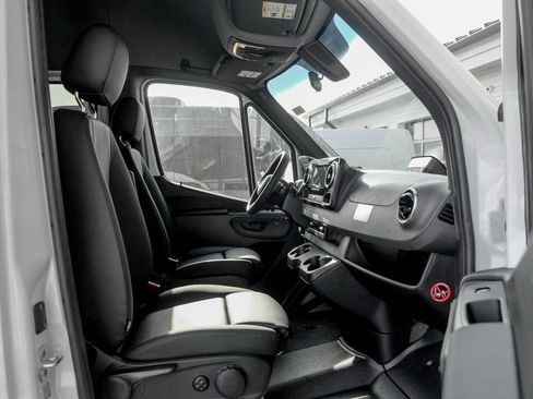 Used 2026 Mercedes-Benz Sprinter 2500 image 19