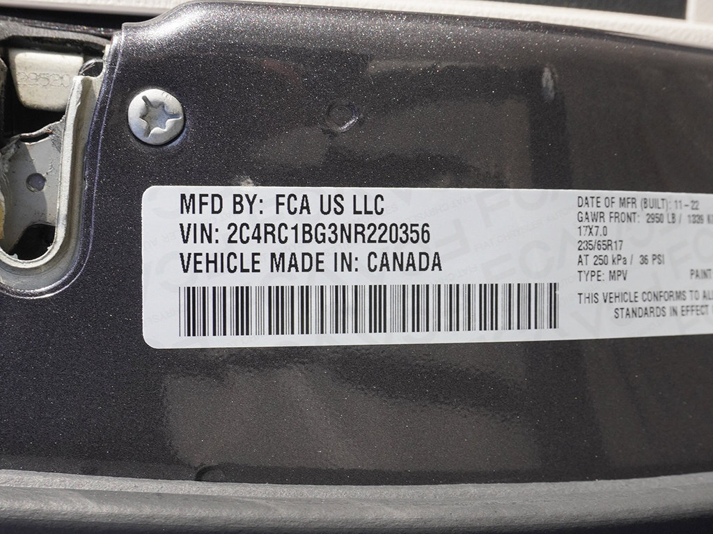 Used 2022 Chrysler Pacifica Touring-L FWD image 50