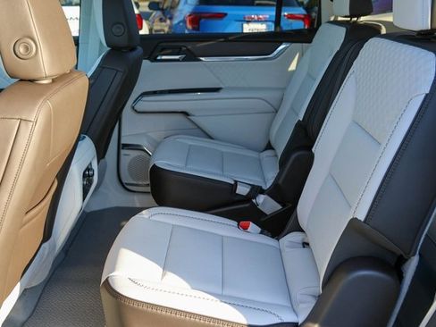 New 2026 GMC Acadia Denali w/ Super Cruise Package image 14