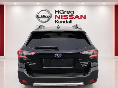 Used 2023 Subaru Outback Touring AWD/4WD image 6