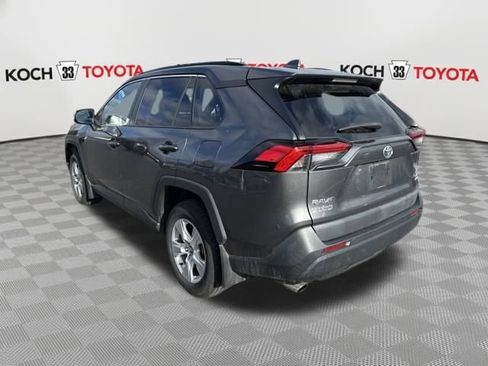 Used 2020 Toyota RAV4 XLE image 5