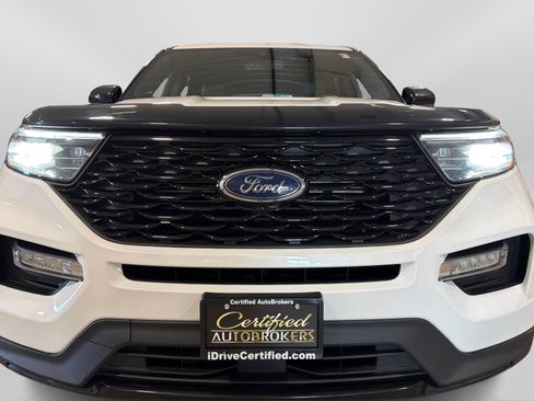 Used 2022 Ford Explorer ST-Line w/ Class IV Trailer Tow Package AWD/4WD image 11