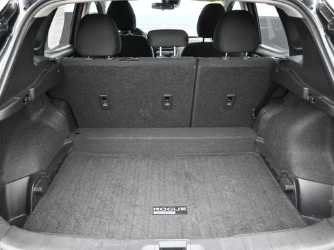 Used 2020 Nissan Rogue Sport S image 23