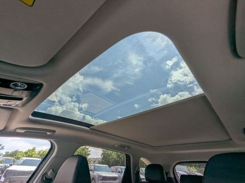 New 2026 Kia Sorento S w/ S Panoramic Sunroof Package FWD image 22