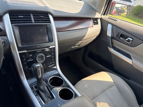 Used 2012 Ford Edge Limited AWD/4WD image 17