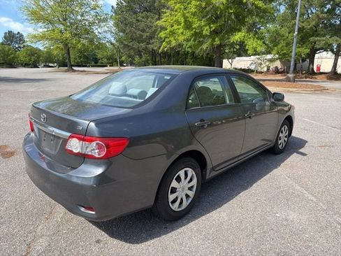 Used 2011 Toyota Corolla LE FWD image 5