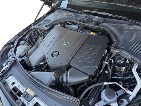 Used 2023 Mercedes-Benz C 300 Sedan image 13