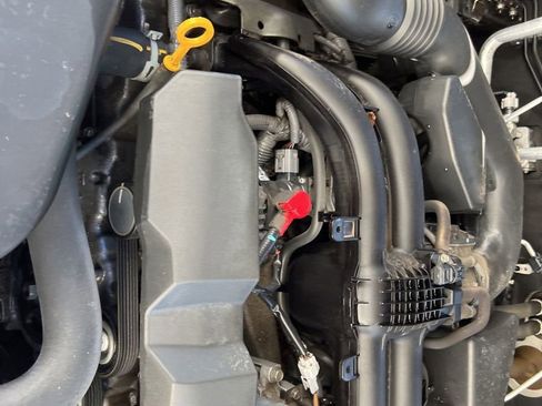 Used 2019 Subaru Outback 2.5i Premium image 12