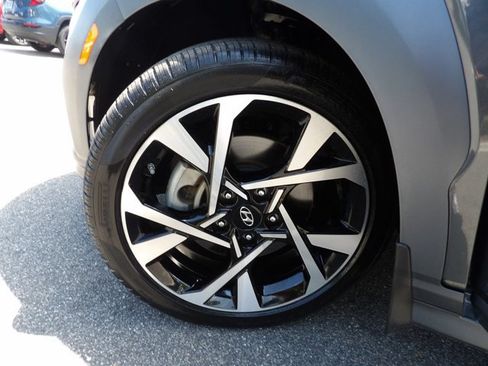 Certified 2022 Hyundai Kona Limited w/ Winter Weather Package FWD image 30