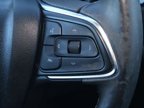 Used 2023 Buick Encore GX Essence w/ Experience Buick Package image 24