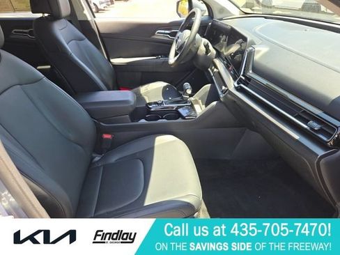 Certified 2023 Kia Sportage EX FWD image 15