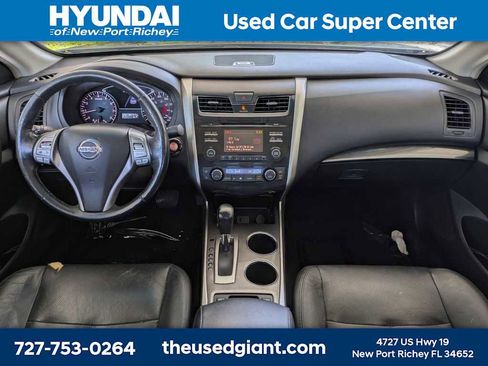 Used 2013 Nissan Altima 2.5 SL FWD image 17