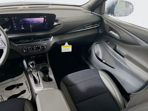 New 2026 Buick Envista Preferred w/ Convenience I Package image 18