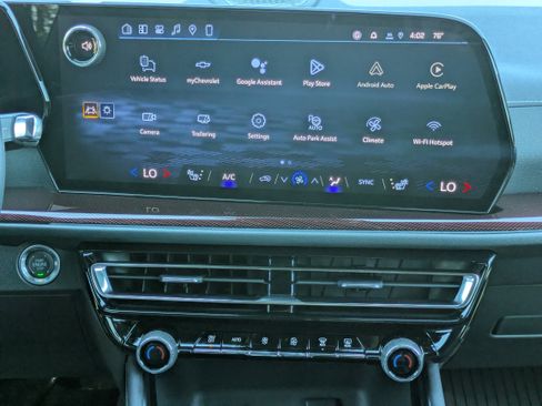 New 2026 Chevrolet Traverse Z71 w/ Enhanced Driving Package AWD/4WD image 5